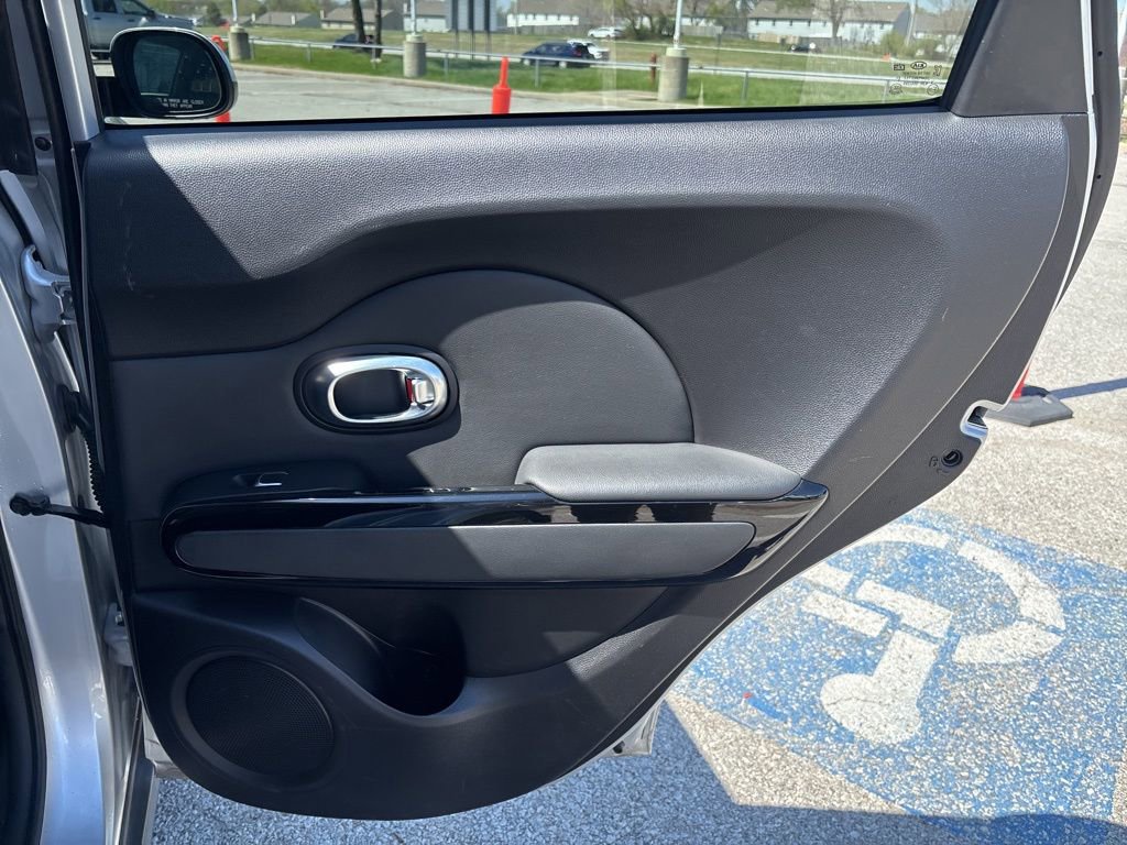 Used 2017 Kia Soul + w/ Audio Package image 40