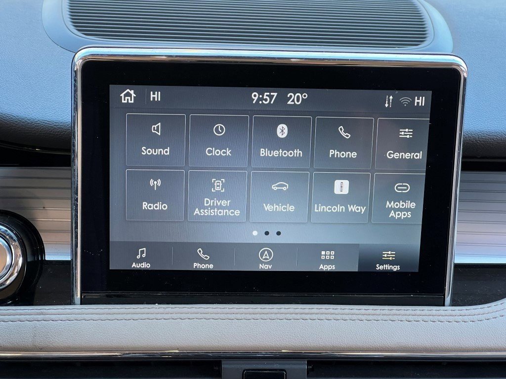 Used 2022 Lincoln Corsair AWD w/ Premium Package image 23