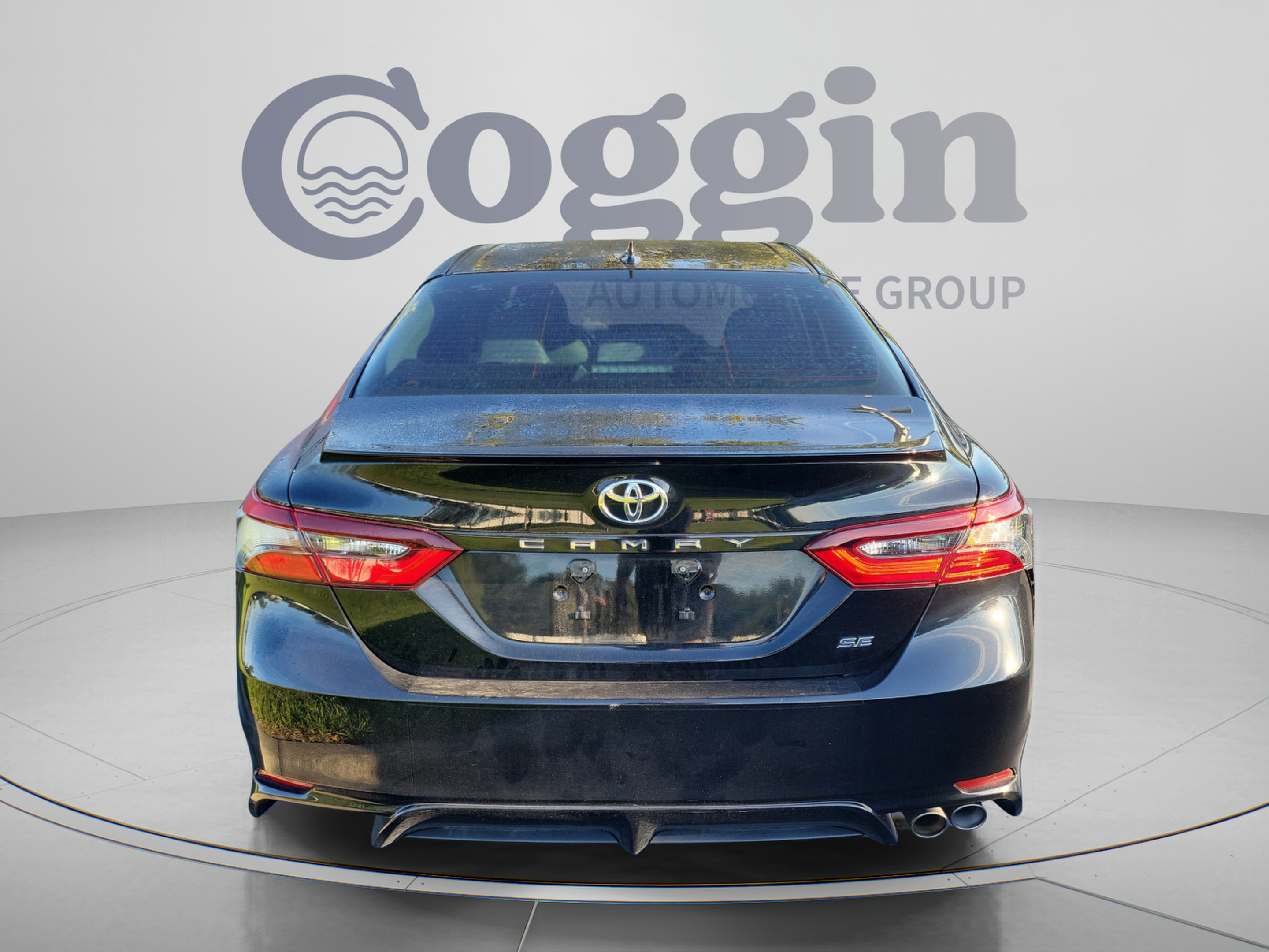 Used 2022 Toyota Camry SE w/ Audio Upgrade Package FWD image 3