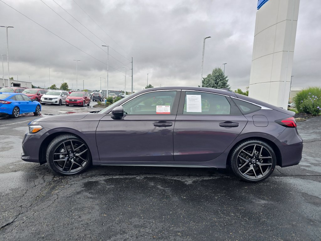 Used 2024 Honda Civic Sport Touring image 5