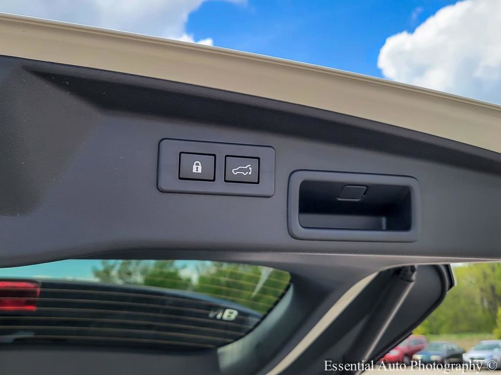 New 2026 Subaru Outback Touring AWD/4WD image 24