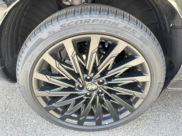 New 2026 Hyundai Santa Fe Calligraphy w/ Tow & Go Package AWD/4WD image 18