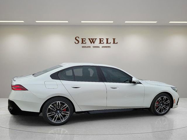 New 2026 BMW 530i RWD image 6