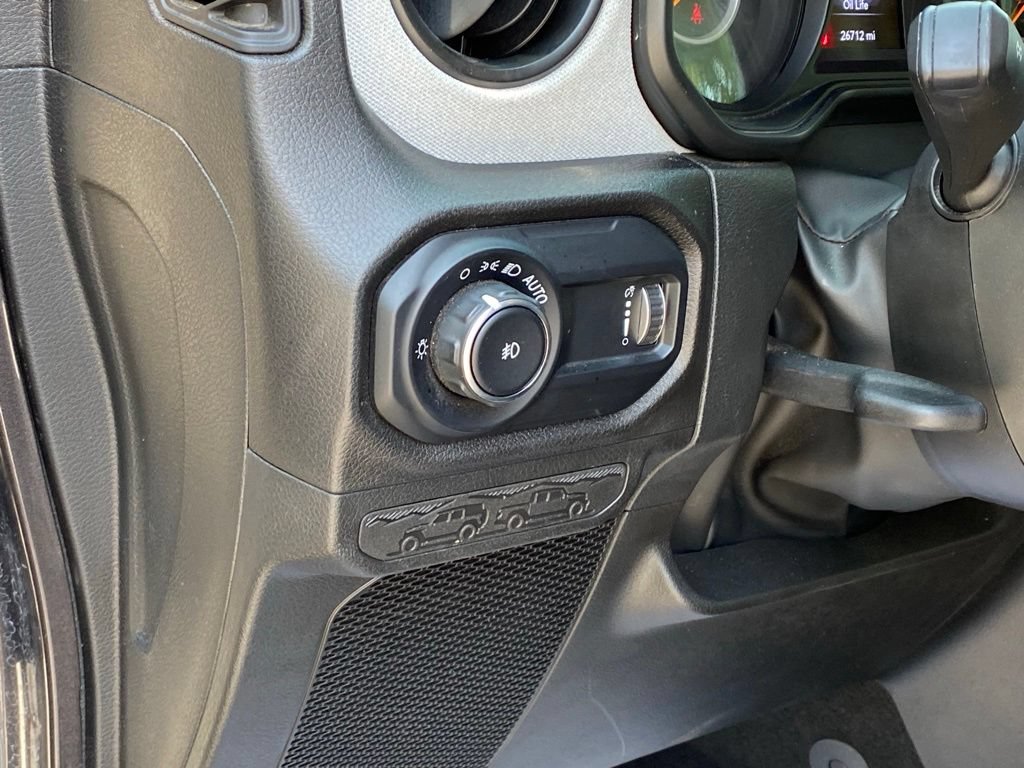Used 2025 Jeep Wrangler Unlimited Sport AWD/4WD image 11