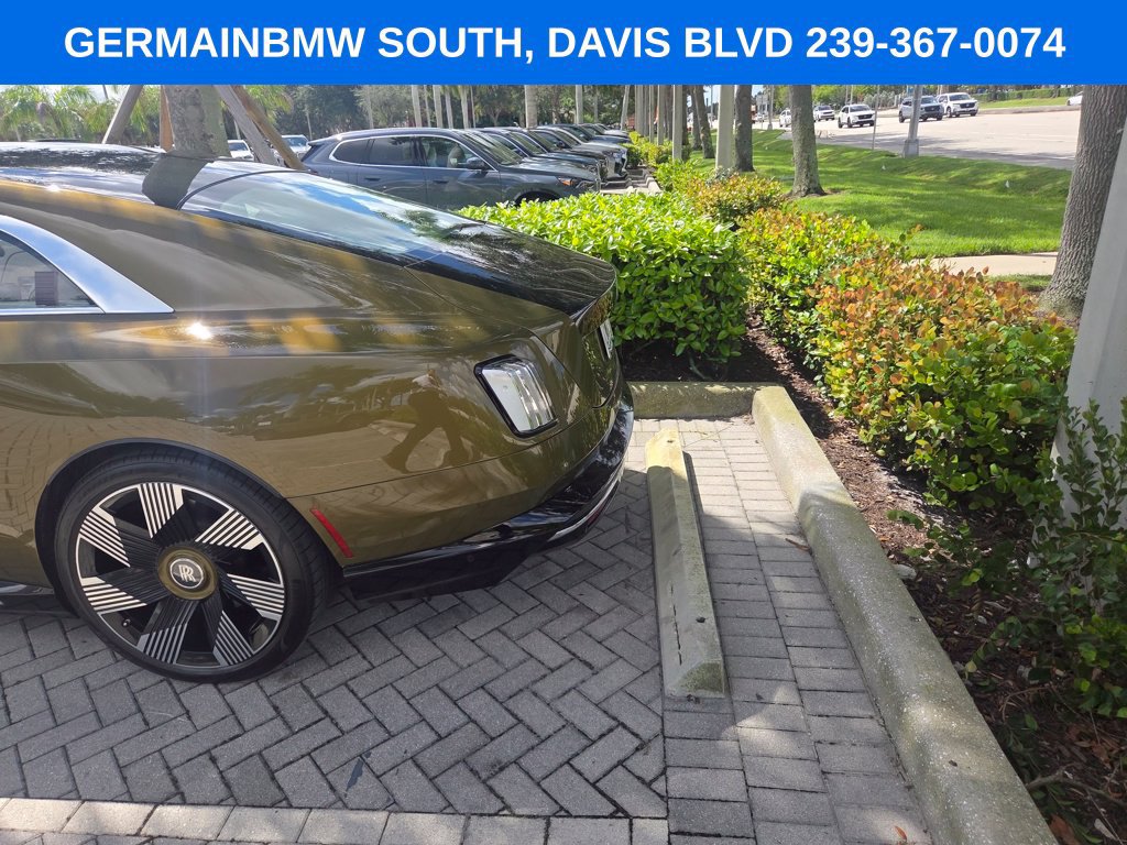 Used 2024 Rolls-Royce Spectre w/ Spectre Launch Package AWD/4WD image 9