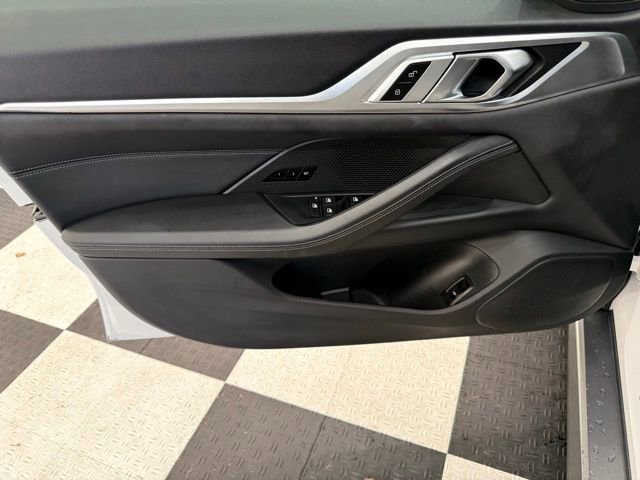 Used 2025 BMW i4 xDrive40i w/ Parking Assistance Package image 14