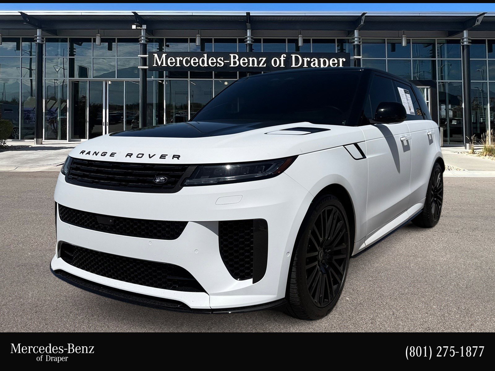 Used 2024 Land Rover Range Rover Sport AWD/4WD image 1