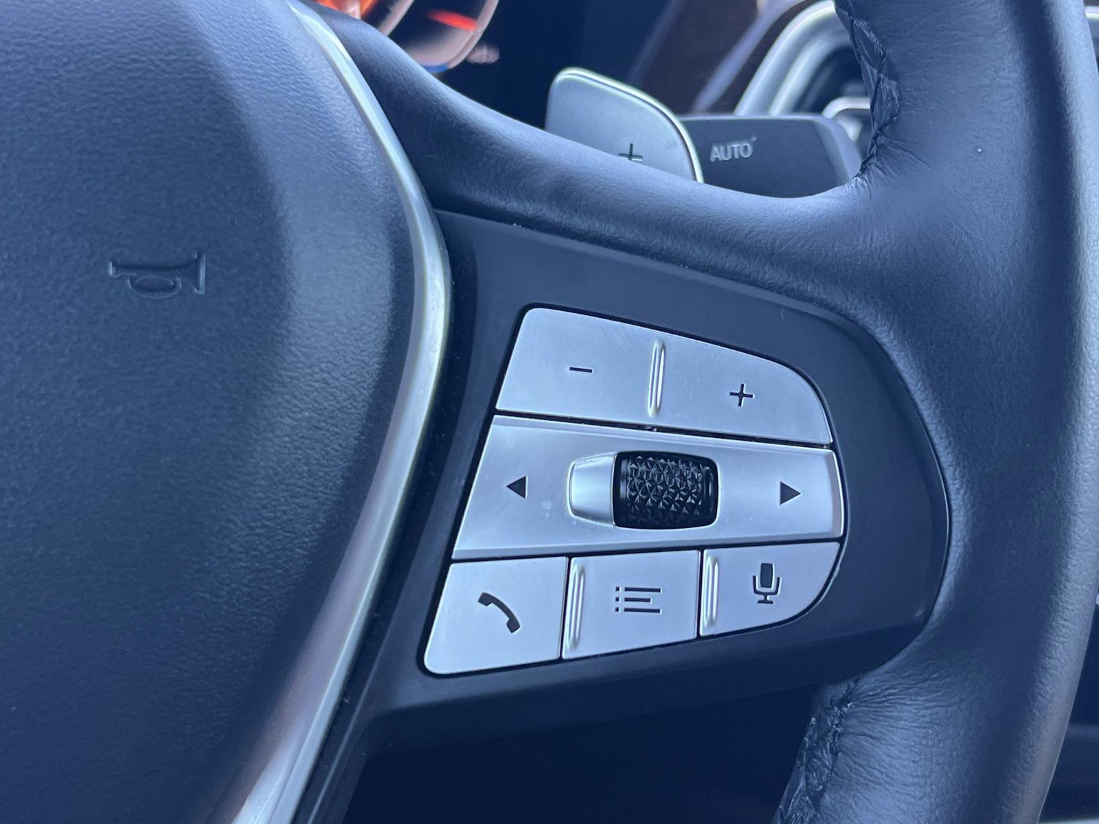 Used 2023 BMW X4 xDrive30i w/ Convenience Package AWD/4WD image 10