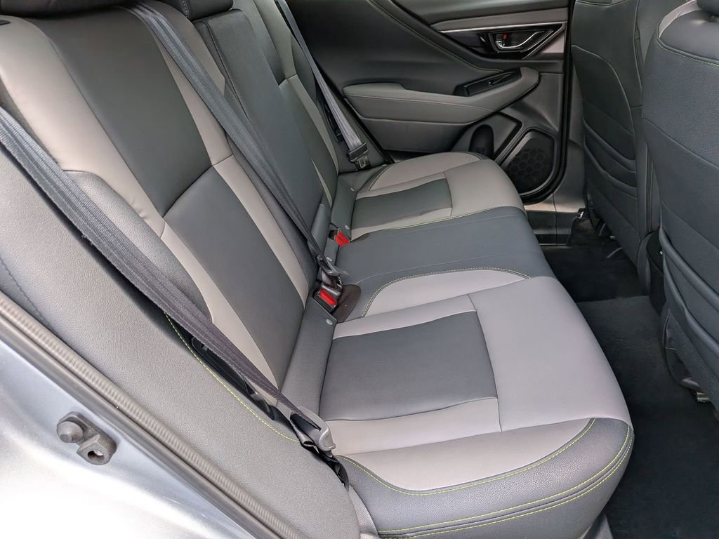 Used 2025 Subaru Outback Onyx Edition image 29