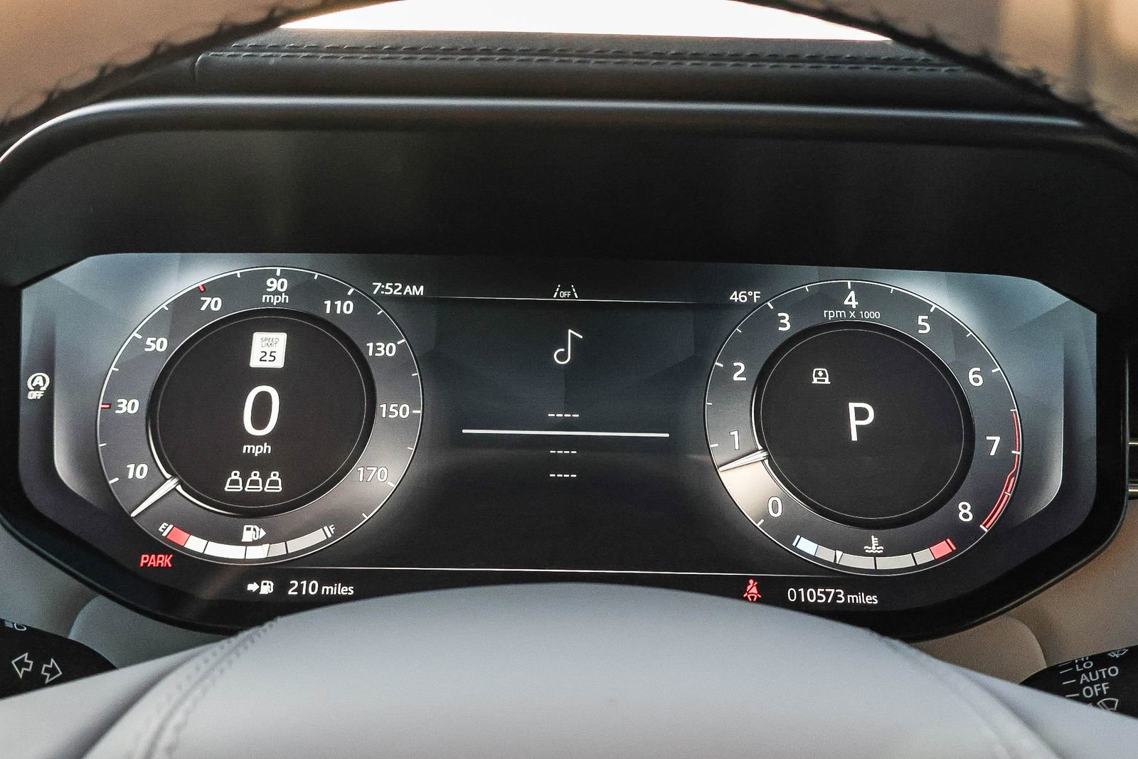 Used 2025 Land Rover Range Rover Sport Dynamic SE image 31