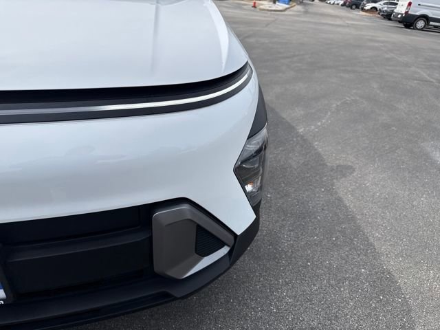 Certified 2025 Hyundai Kona SEL image 38