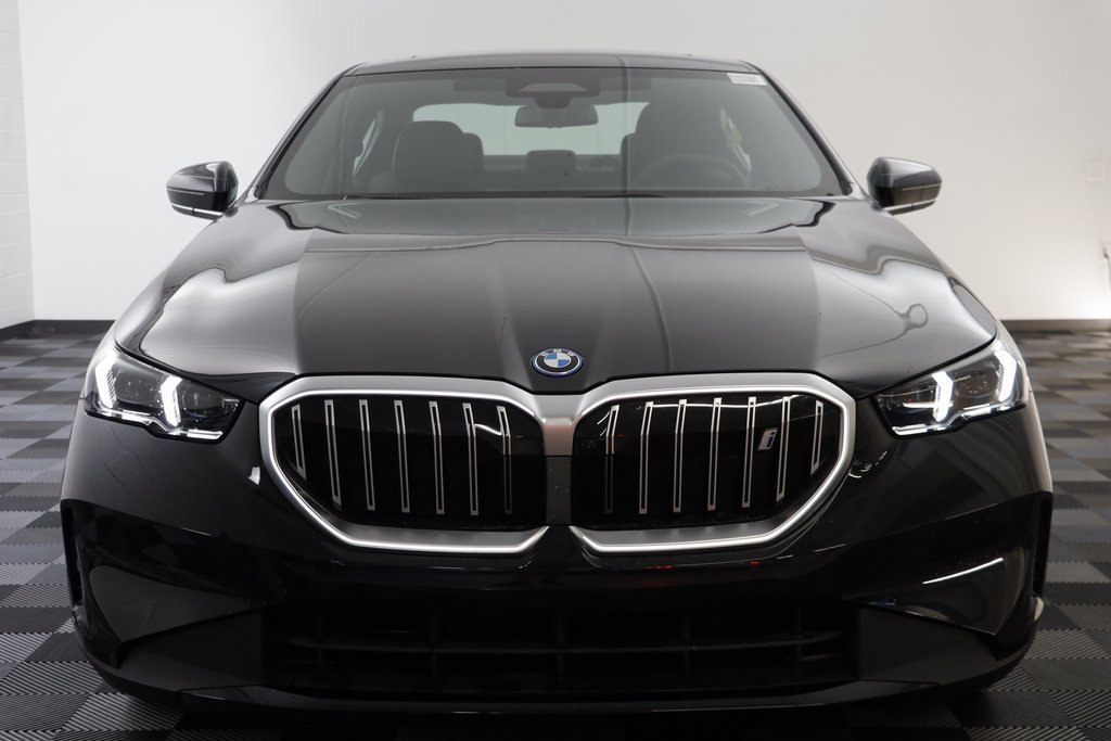 New 2025 BMW i5 xDrive40 w/ Premium Package image 23