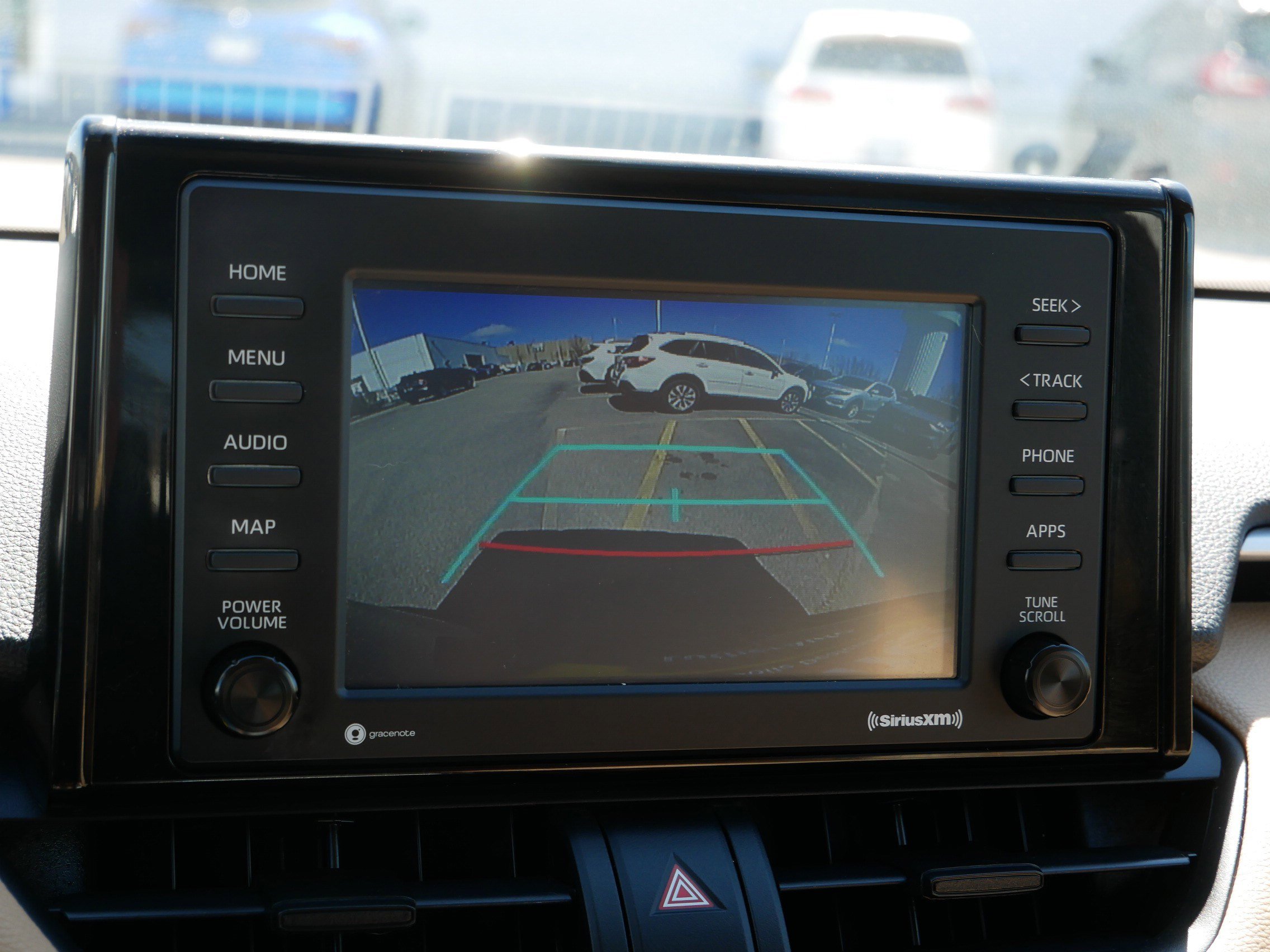 Used 2021 Toyota RAV4 LE AWD/4WD image 27