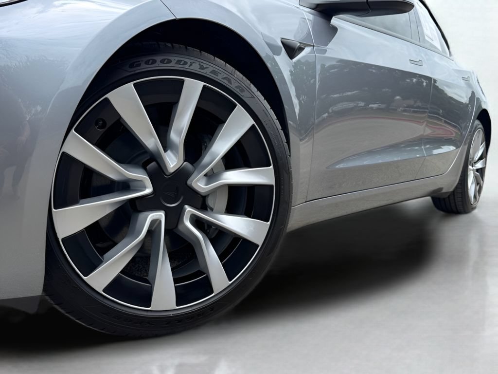 Used 2026 Tesla Model 3 AWD/4WD image 2