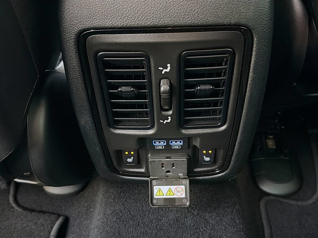 Used 2025 Dodge Durango R/T w/ Blacktop Package AWD/4WD image 31