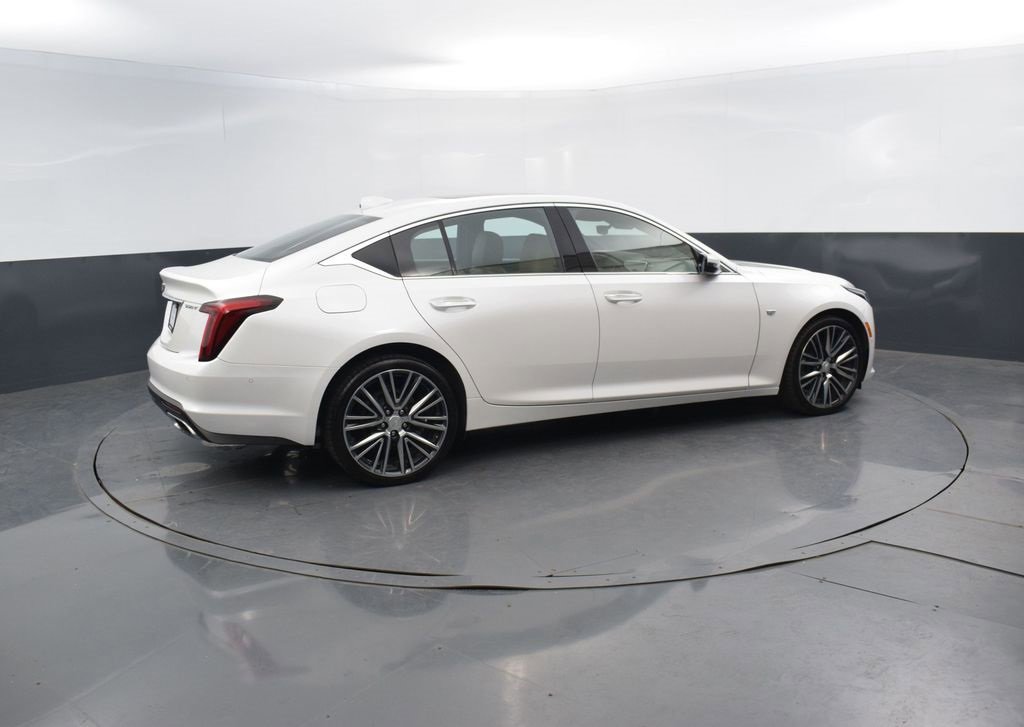 Used 2023 Cadillac CT5 Premium Luxury image 2