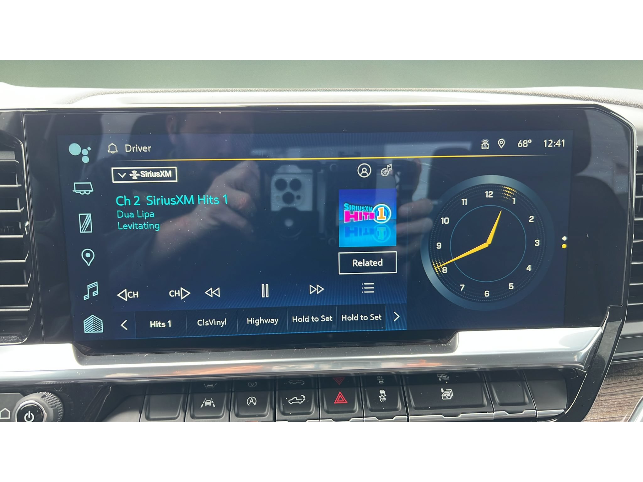 Certified 2024 Chevrolet Silverado 1500 LT AWD/4WD image 18