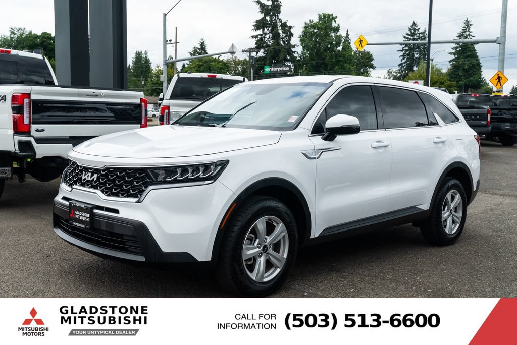 Used 2023 Kia Sorento LX AWD/4WD image 4