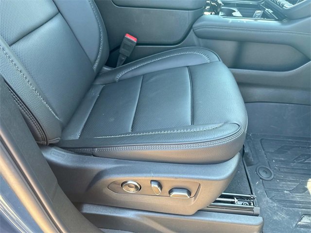 Certified 2025 GMC Yukon XL Denali w/ Sun & Power Step Package image 14