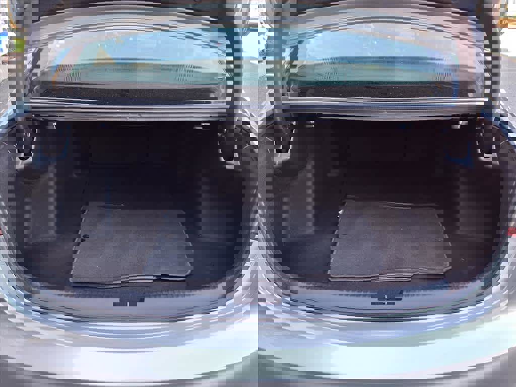 Certified 2025 Acura TLX w/ Technology Package image 6