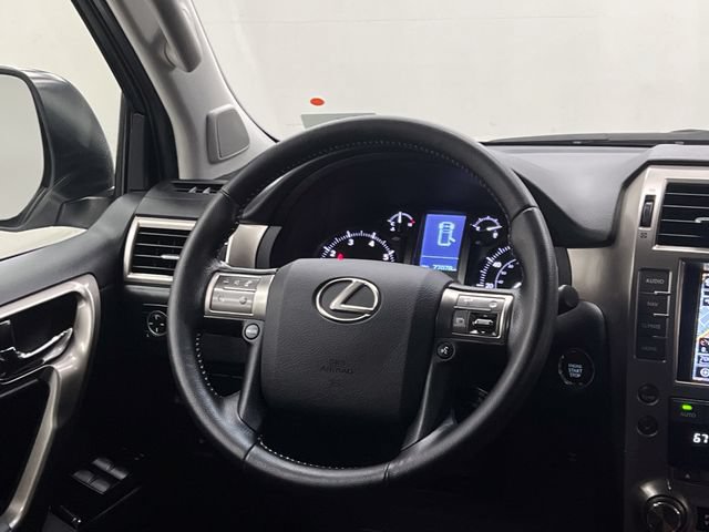 Used 2015 Lexus GX 460 w/ Comfort Package AWD/4WD image 14