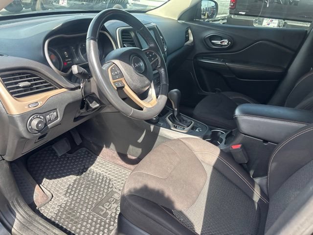 Used 2016 Jeep Cherokee 75th Anniversary AWD/4WD image 28