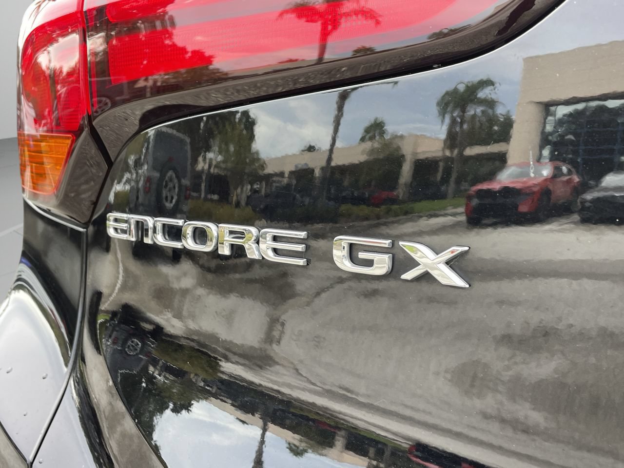 Used 2024 Buick Encore GX Preferred FWD image 9