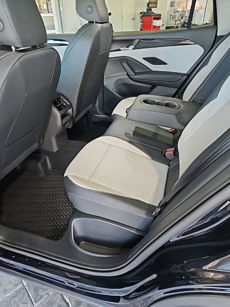 New 2026 Volkswagen Tiguan SE image 23