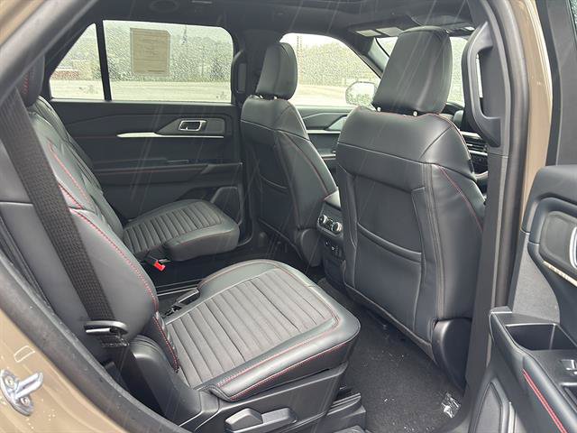 New 2027 Ford Explorer ST-Line w/ Premium Package AWD/4WD image 18