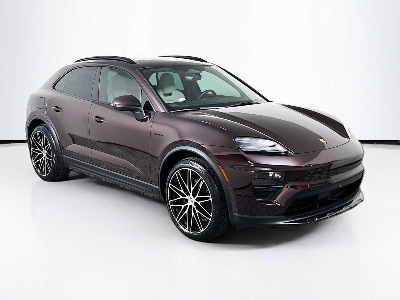 Used 2025 Porsche Macan Electric image 7