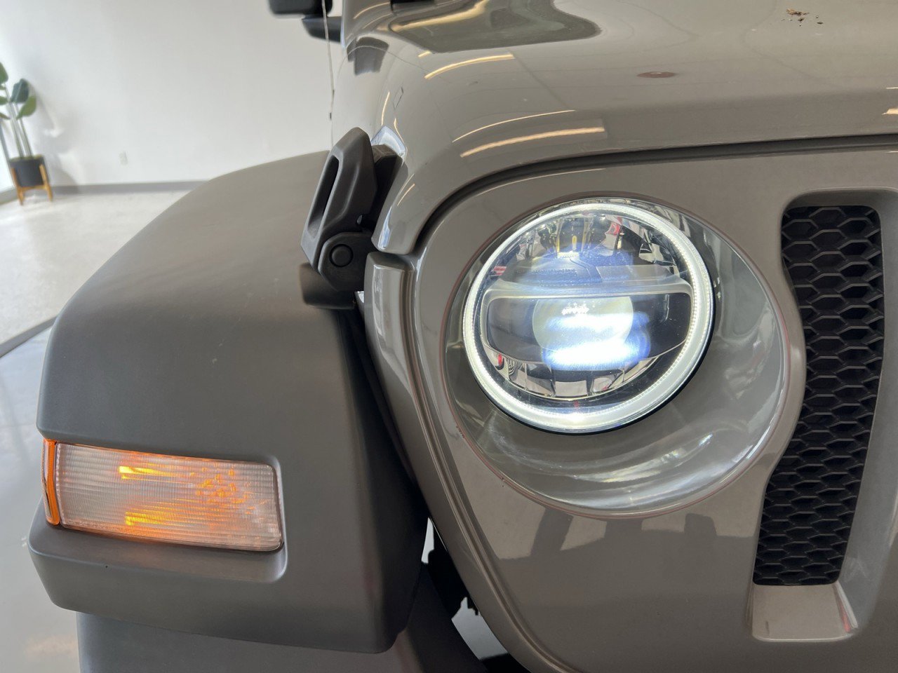 Used 2021 Jeep Wrangler Unlimited Sport image 46