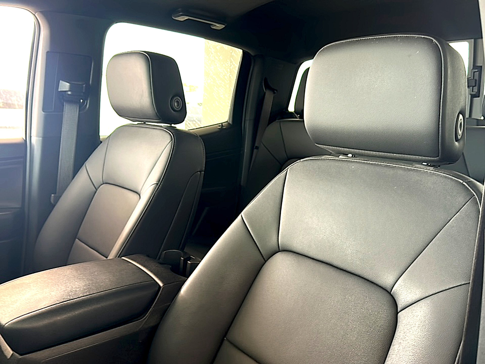 Used 2025 Chevrolet Colorado Trail Boss AWD/4WD image 14