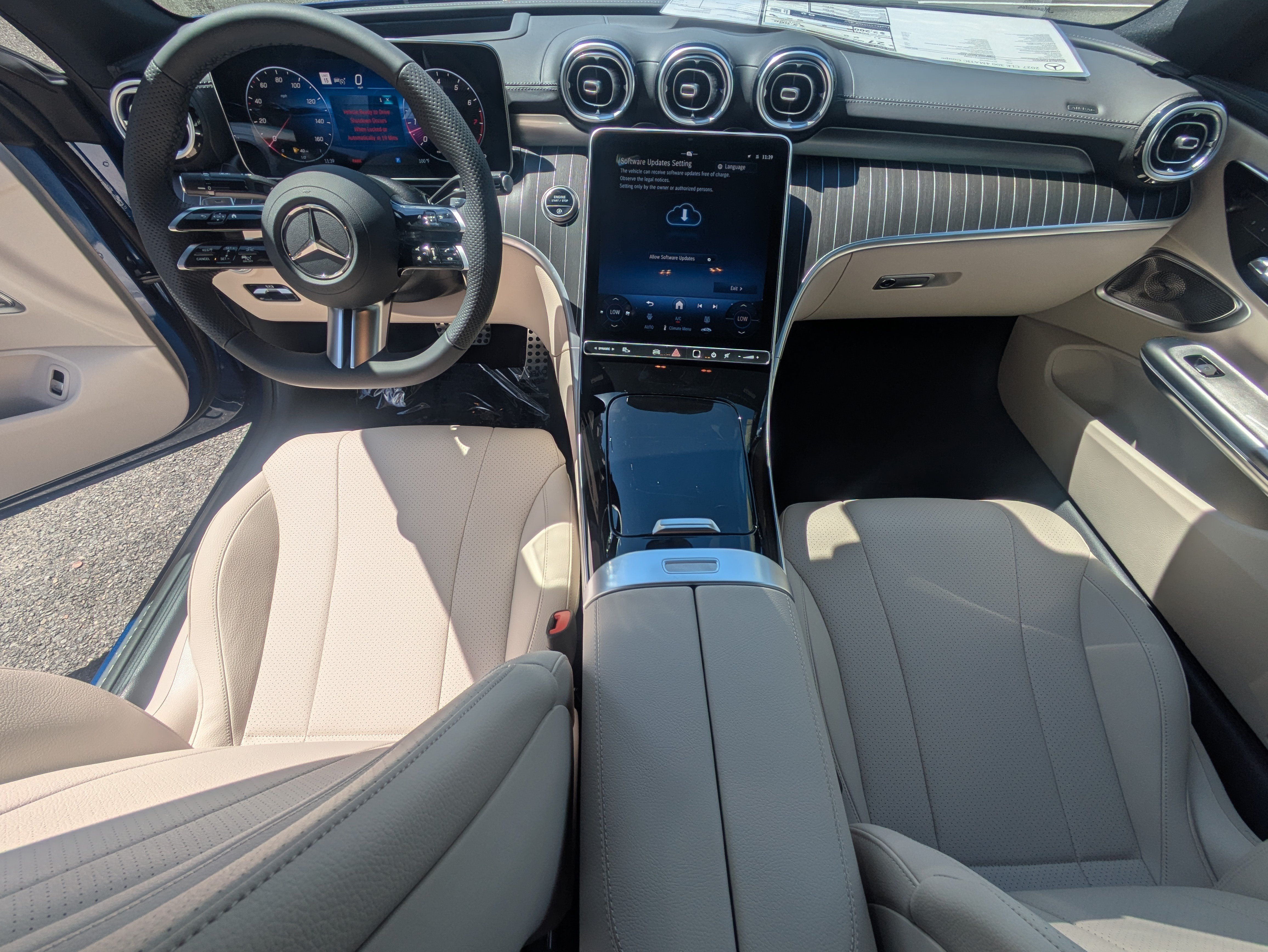New 2027 Mercedes-Benz CLE 300 4MATIC Coupe image 13