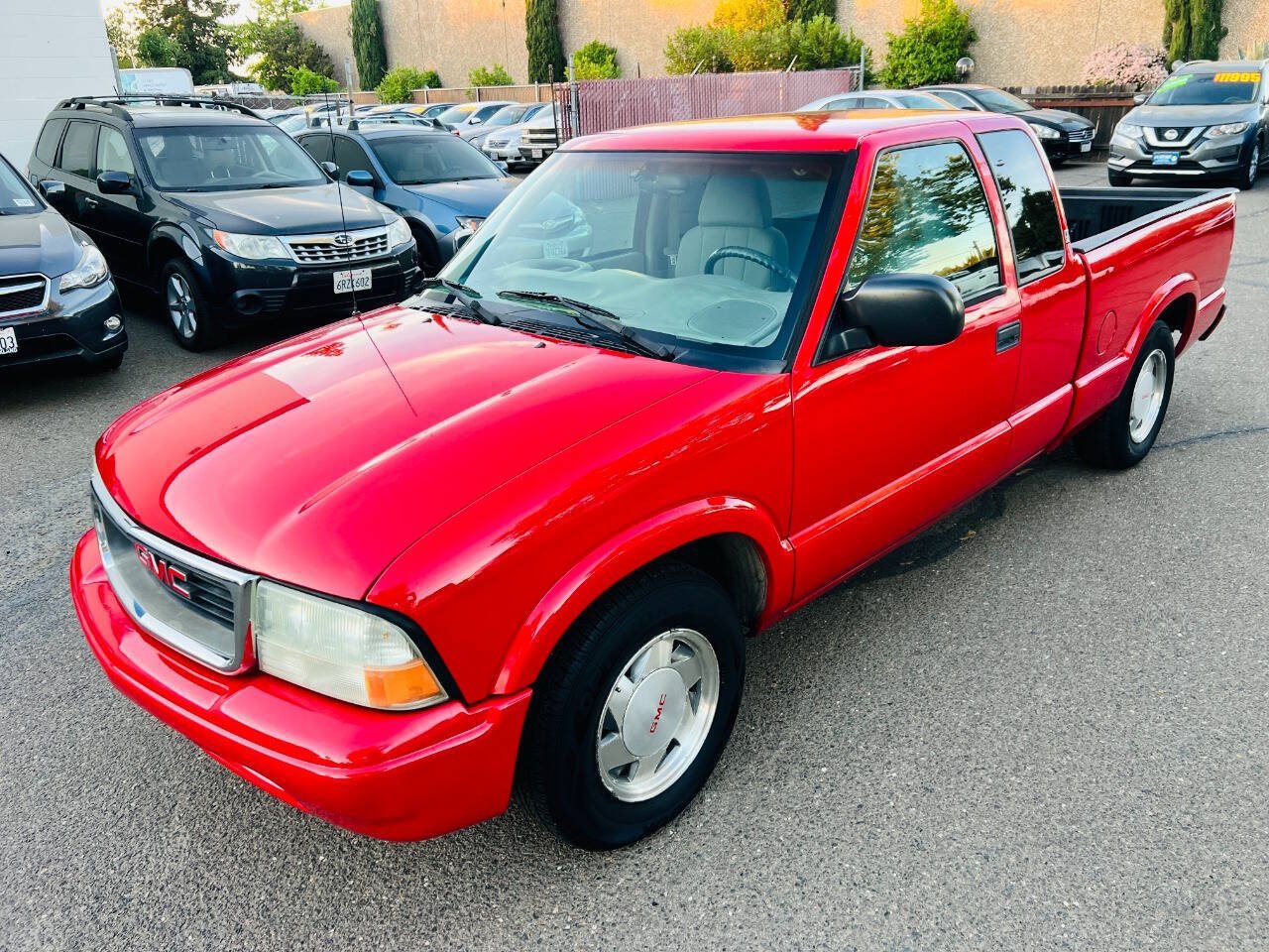 Used 2003 GMC Sonoma SLS w/ Convenience Package RWD image 1