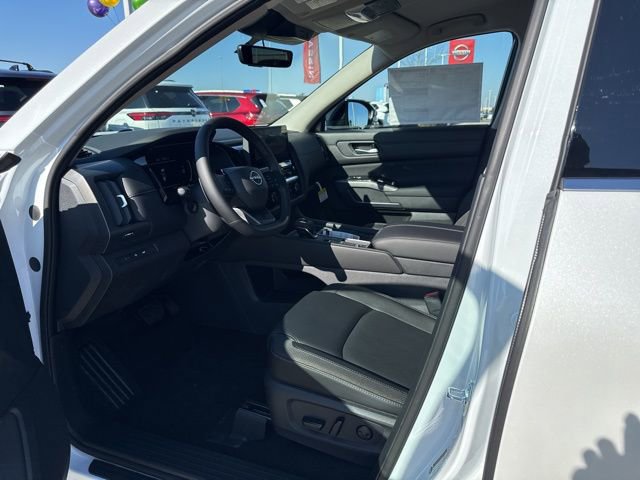 New 2026 Nissan Pathfinder SL image 9