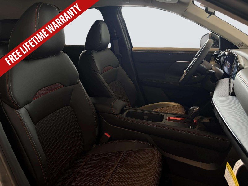 New 2026 Nissan Kicks SR w/ Cold Weather Package FWD image 29