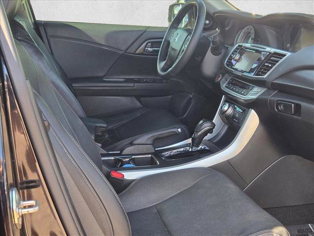 Used 2014 Honda Accord Touring image 22