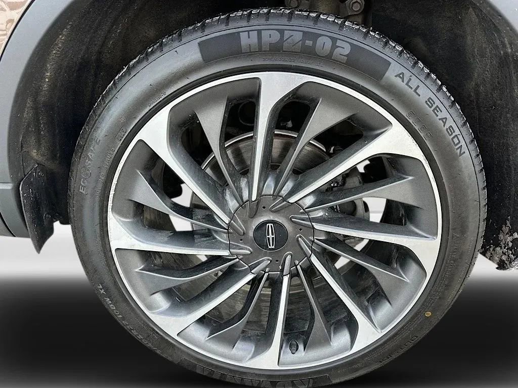 Used 2022 Lincoln Aviator Reserve w/ Equipment Group 201A image 31