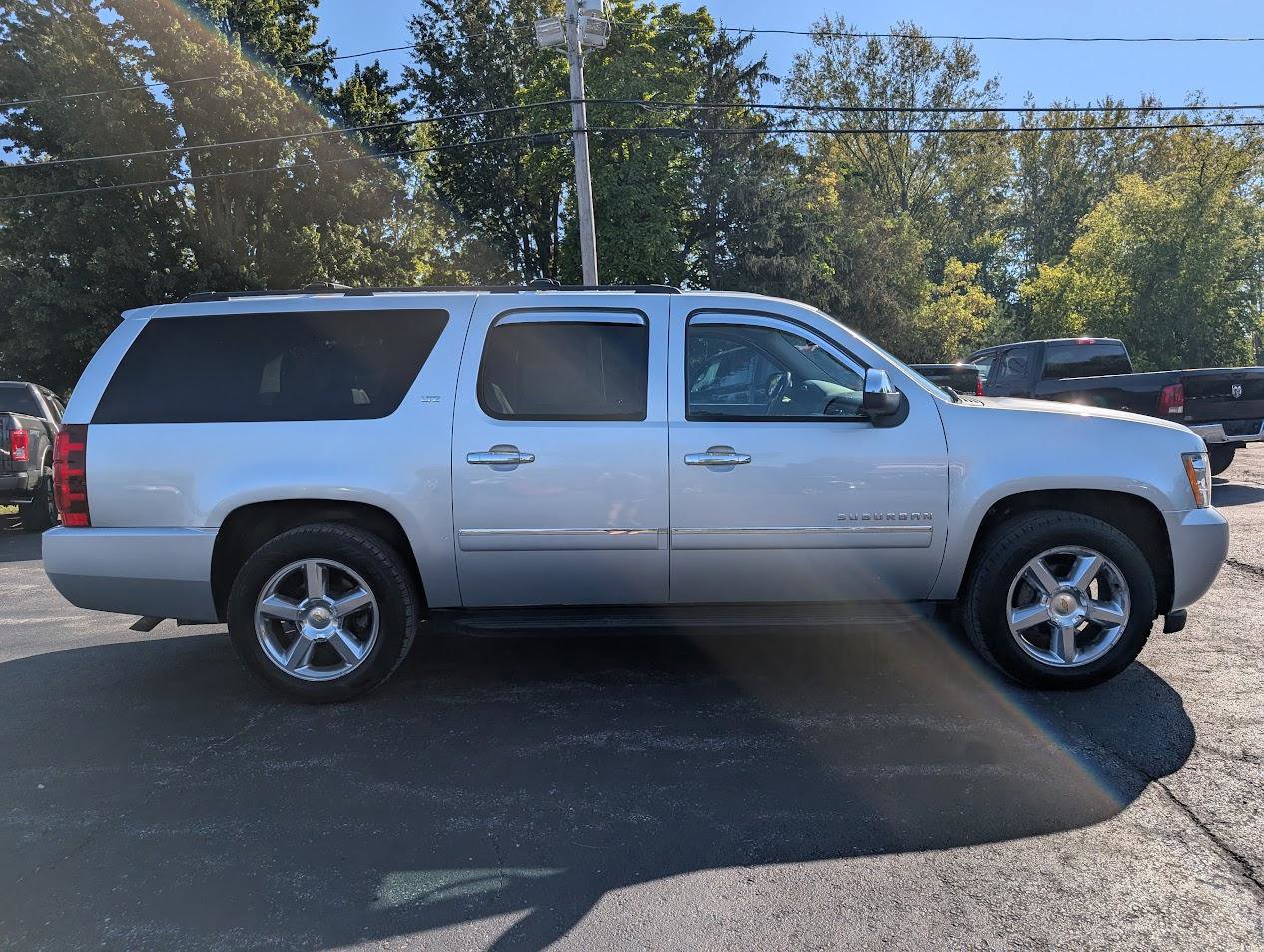 Used 2013 Chevrolet Suburban LTZ AWD/4WD image 22