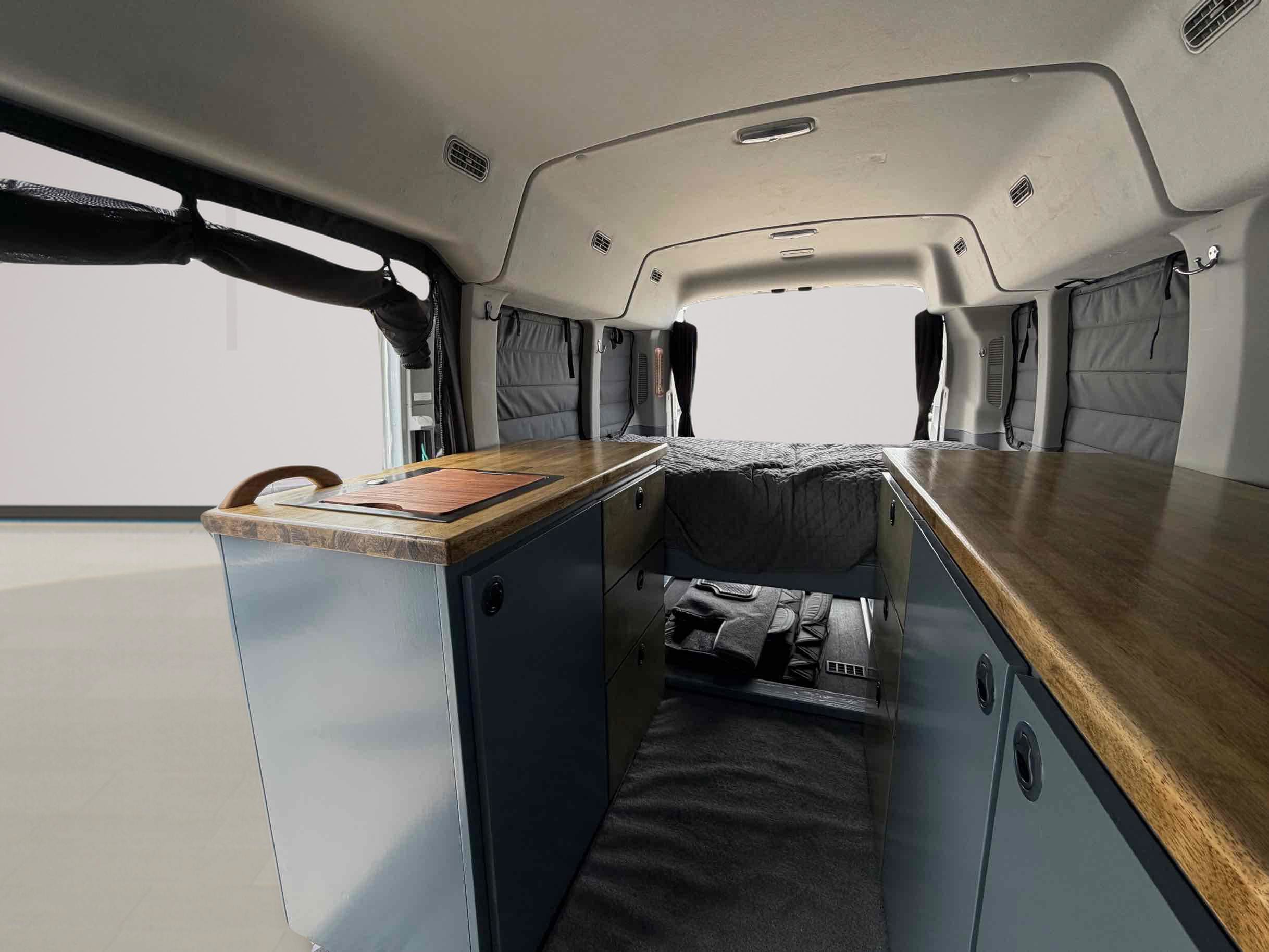 Used 2017 Ford Transit 350 XLT RWD image 19