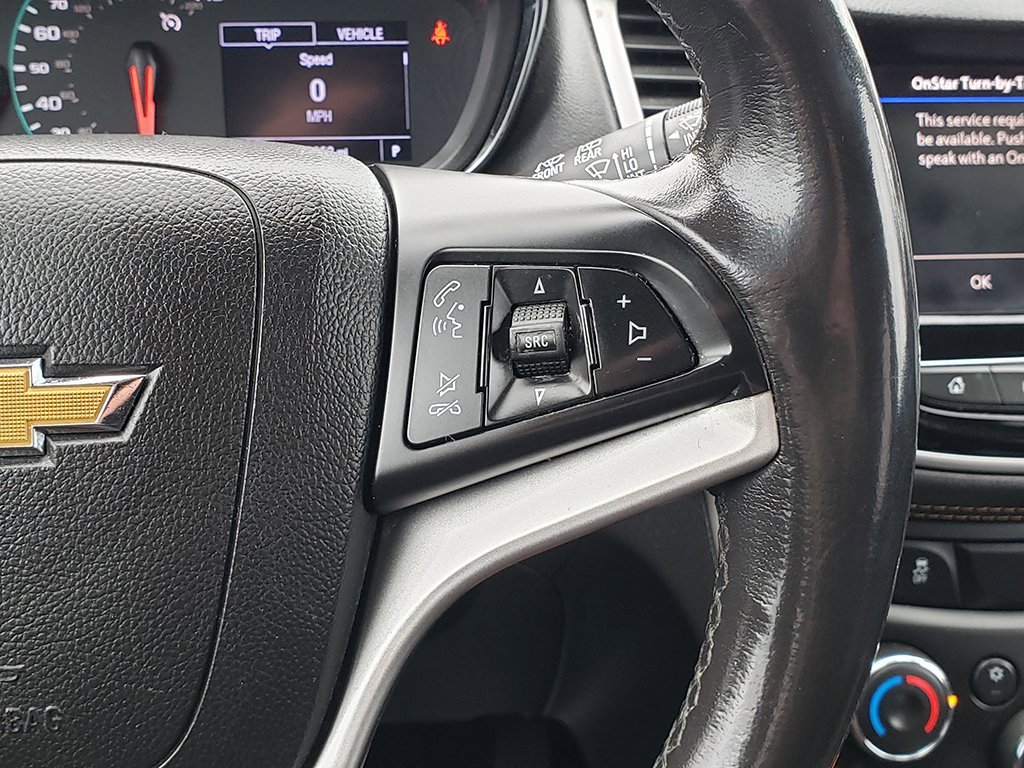 Used 2020 Chevrolet Trax LT w/ LT Convenience Package image 27