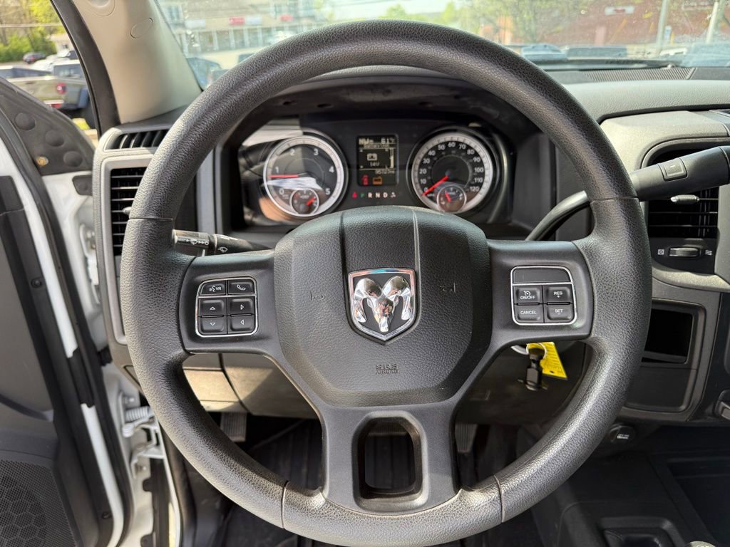 Used 2018 RAM 2500 Tradesman w/ Chrome Appearance Group image 16