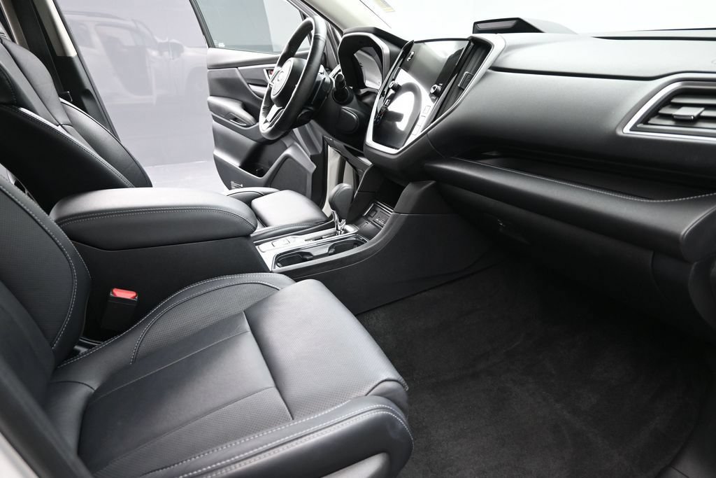 Used 2023 Subaru Ascent Limited AWD/4WD image 23