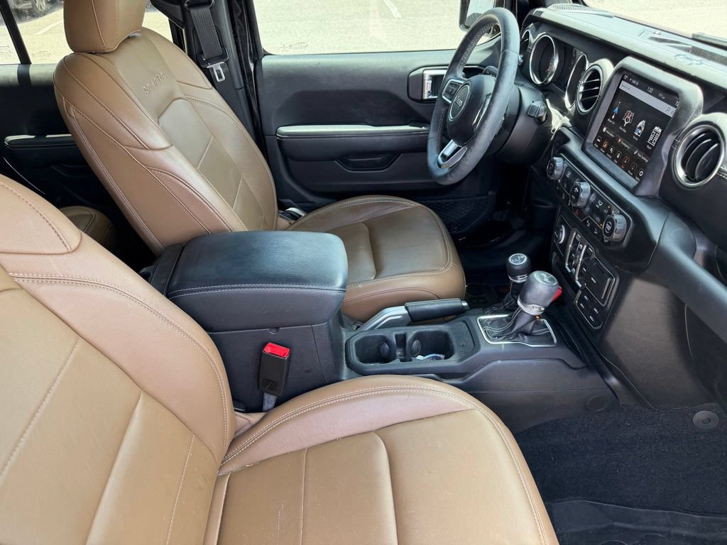 Used 2020 Jeep Wrangler Unlimited Sahara AWD/4WD image 15