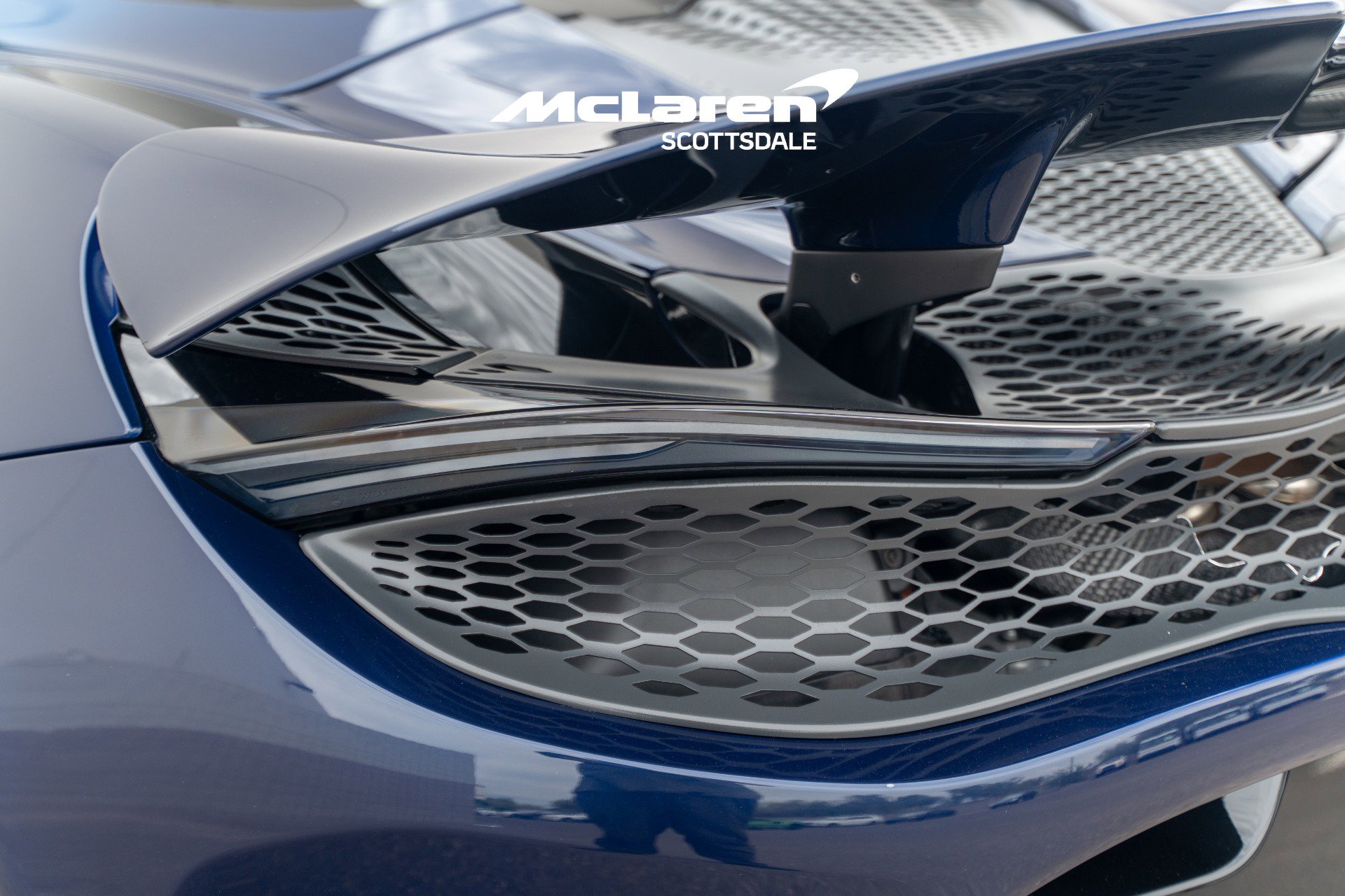 Used 2025 McLaren 750S Spider RWD image 22