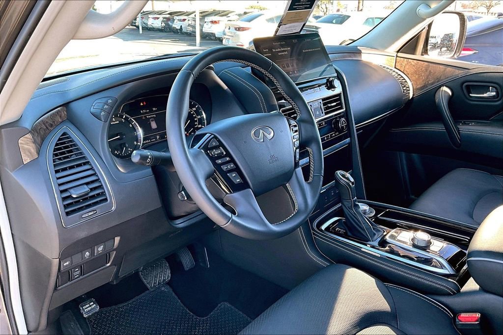 Certified 2023 INFINITI QX80 Premium Select w/ Cargo Package AWD/4WD image 16