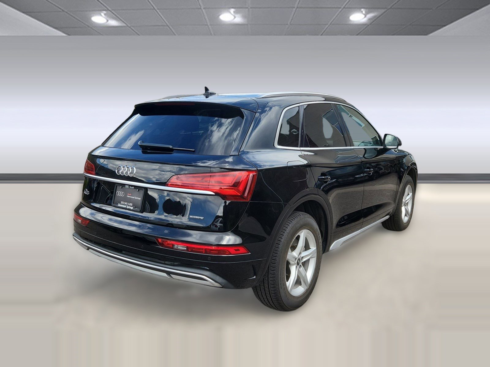 Used 2021 Audi Q5 Premium image 9