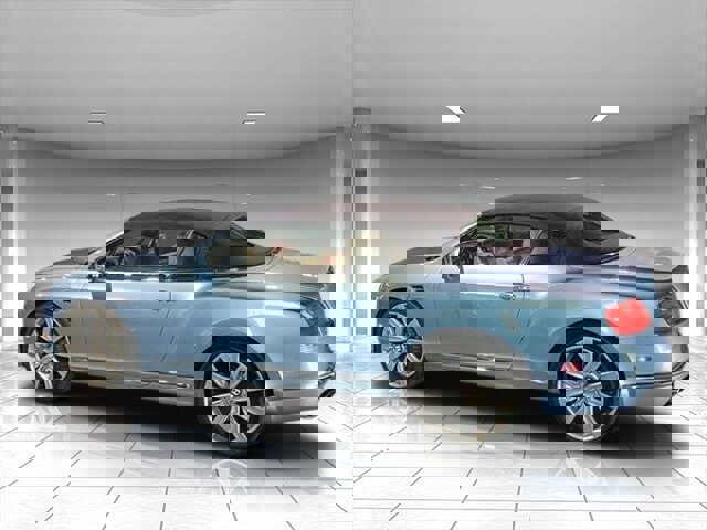 Used 2016 Bentley Continental GT image 4