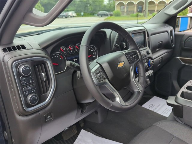 Used 2022 Chevrolet Silverado 1500 LT image 10