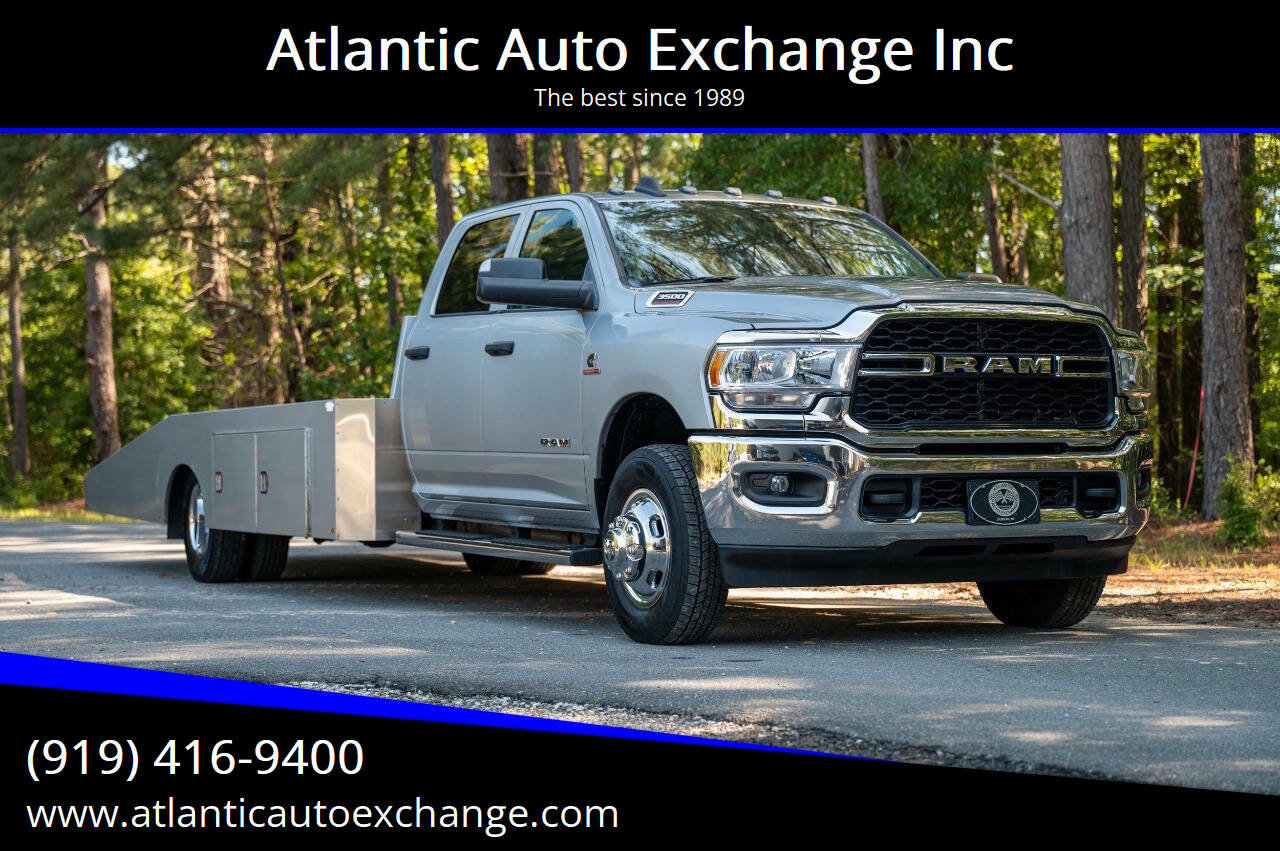 Used 2020 RAM 3500 Tradesman w/ Chrome Appearance Group RWD image 1